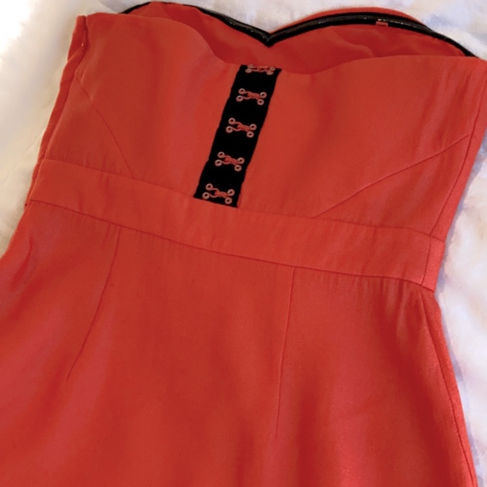 Worn Once!  Sz 4 Coral strapless criss cross back Dress!  BEAUTIFUL!